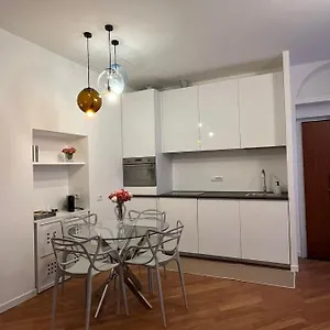  Appartamento Casa Vercelli Delizioso Bilocale Moderno Nella Vecchia Italia